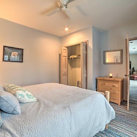 Resort-Style Harbor Springs Home With 2 Decks! 外观 照片